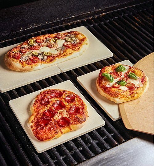 how-to-use-a-pizza-stone-perfectly