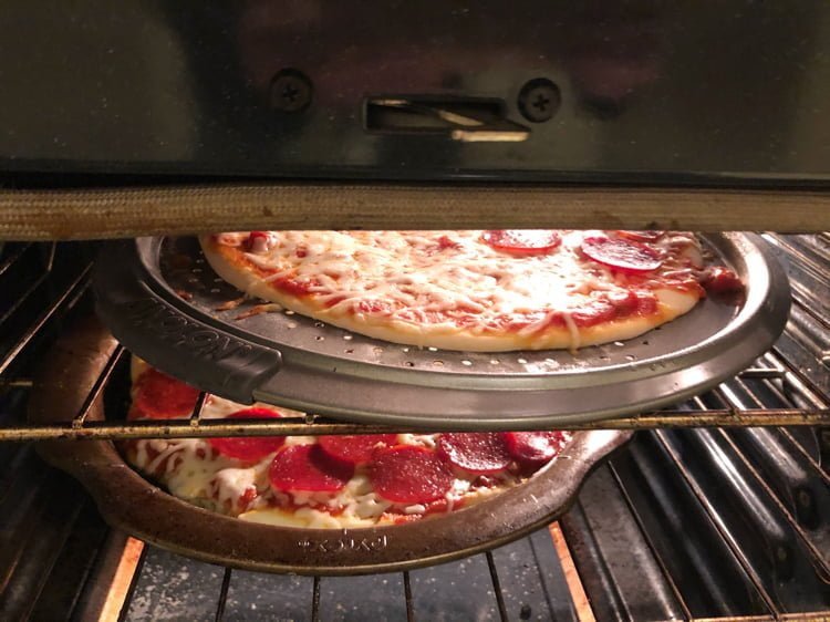 baking-pizza-oven