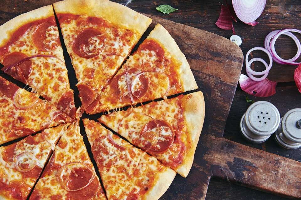 super-fast-thin-crust-pizza-2